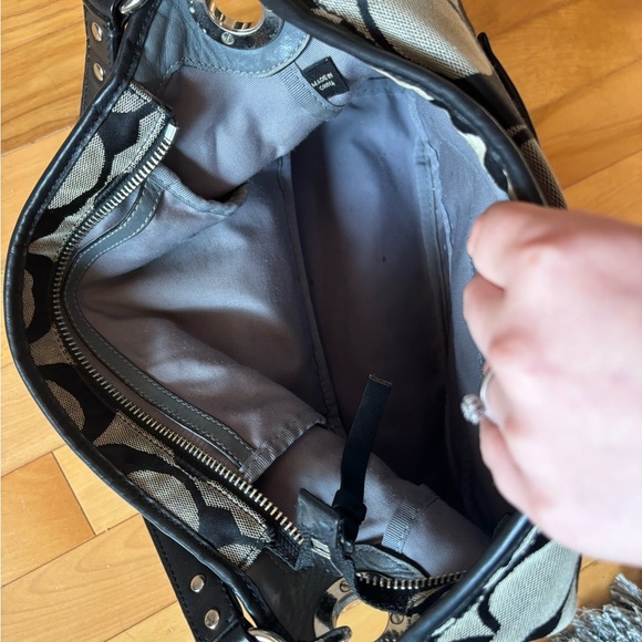 Coach Black and Gray Signature Shoulder Bag - Picture 7 of 7
